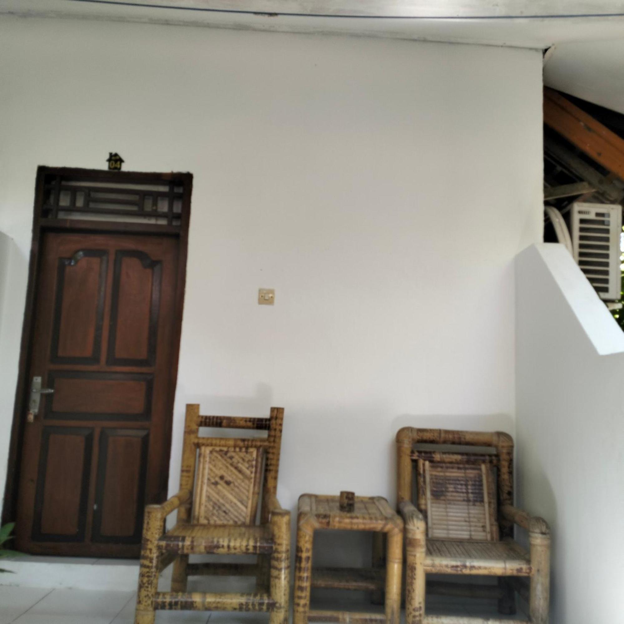Putri Nyale Bungalow Kuta  Exterior foto